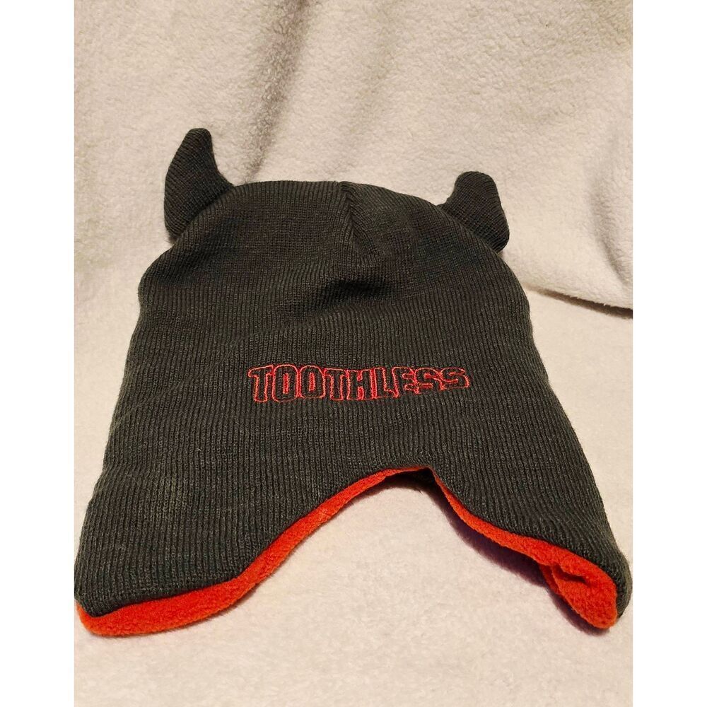 Toothless How to Train Your Dragon 2 Beanie Red Hat Ribbed Knit Cap - Picture 3 of 6